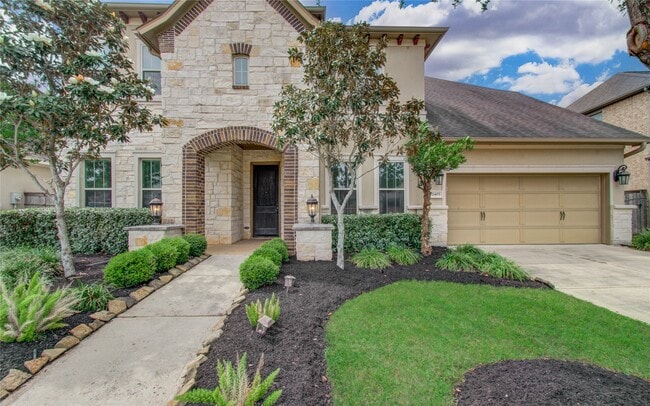 Photo - 2403 Orchard Way