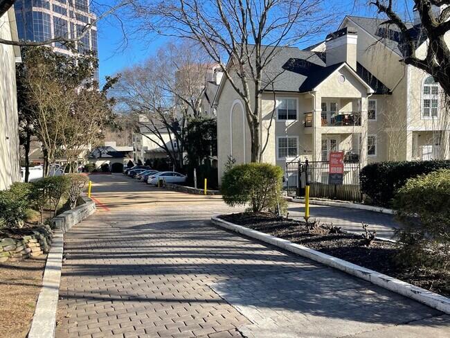 Photo - 3655 Habersham Rd NE Unit 373B