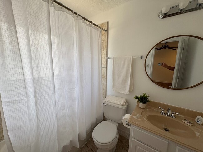 Photo - 3710 Sherwood Ln Unit 102