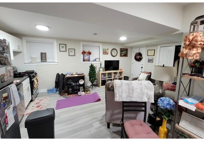 Photo - 732 W Roscoe St Unit NGD