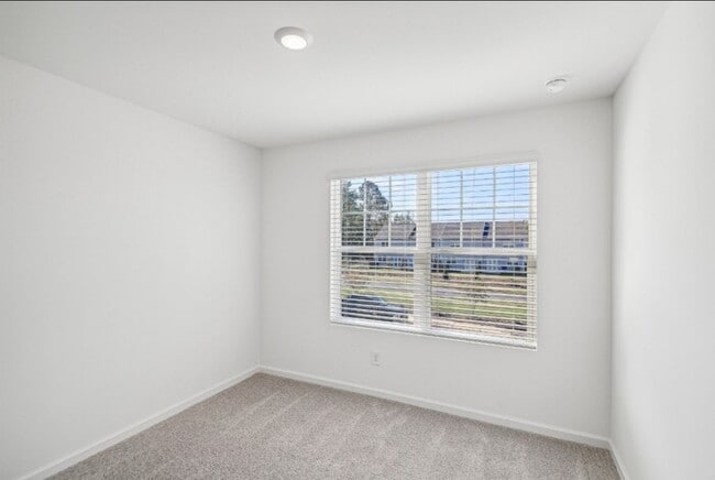 Photo - Fantastic 3bd/2.5ba home! Let yourself in!
