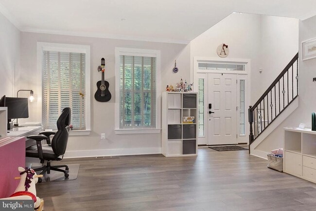 Photo - 937 Marzoff Rd