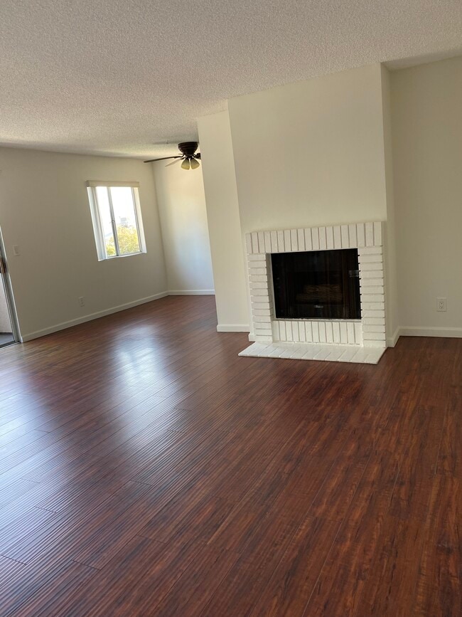 Photo - 501 E Magnolia Blvd Unit 203