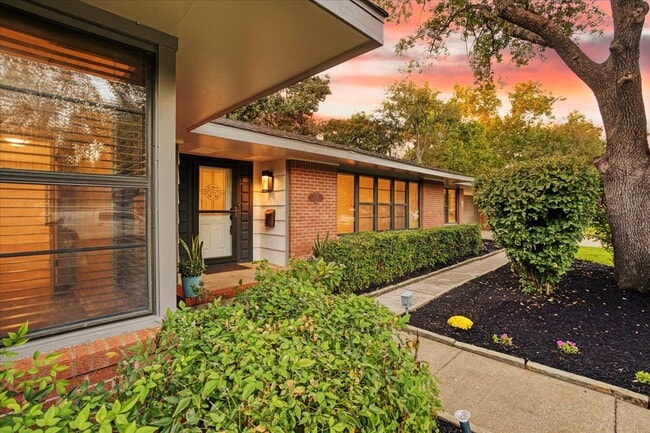 Photo - 524 N Wharton St