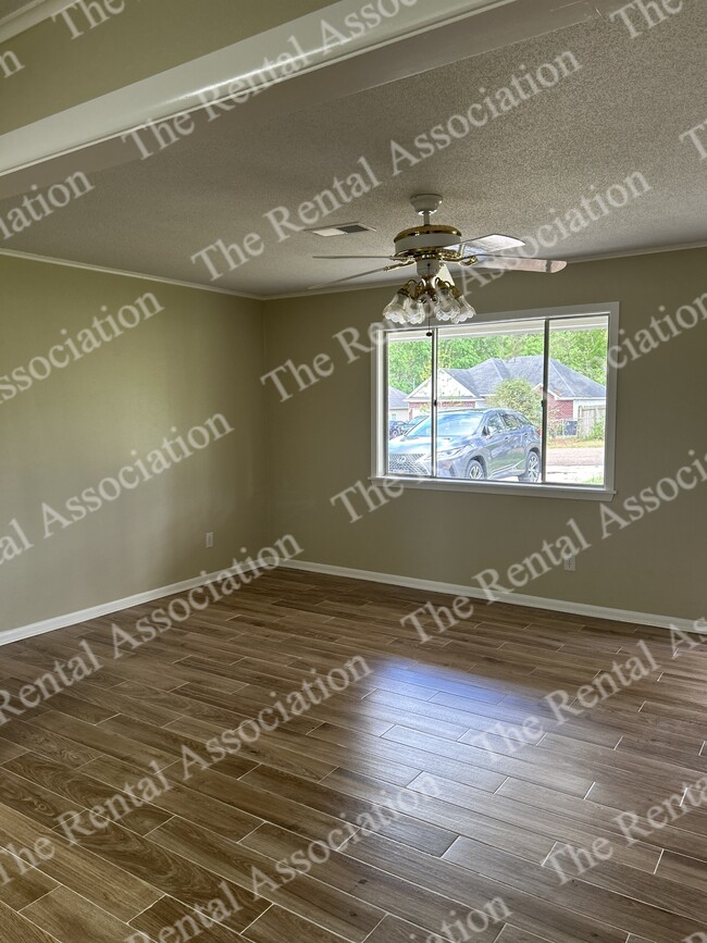 Photo - 1801 Roosevelt Dr