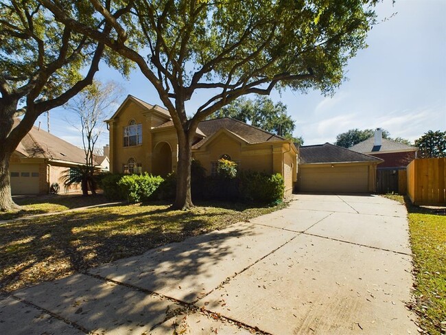 Photo - 14123 Swallowfield Dr Casa