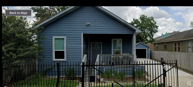 Building Photo - 2016 Brackenridge St Rental