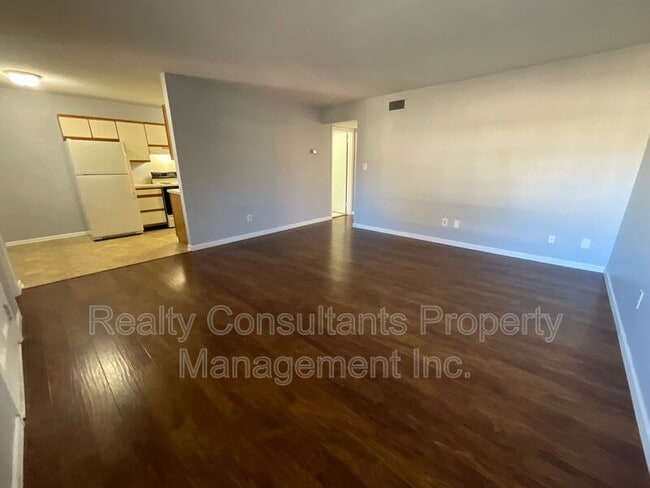 Photo - 3830 Country Club Rd