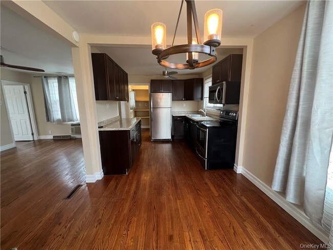 Photo - 3180 Lincoln Dr