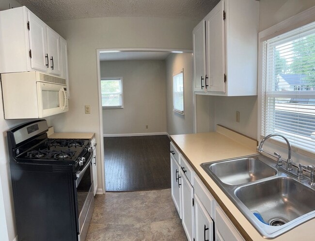 Photo - 1431 Lincoln Dr