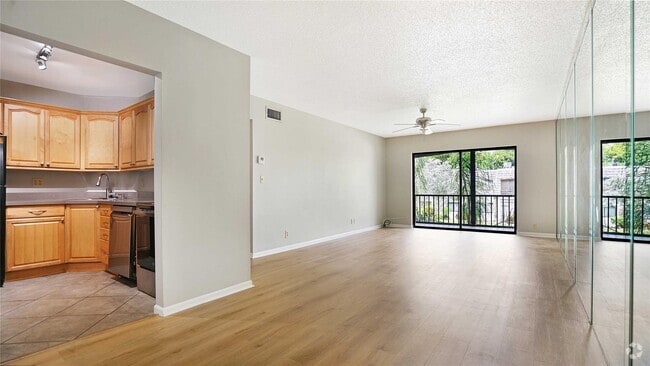 Building Photo - 3111 Oakland Shores Dr Unit f210 Rental