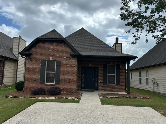 Building Photo - 1108 Washington Dr