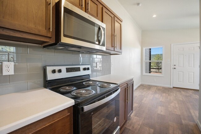 Photo - Woodland Park Townhome!