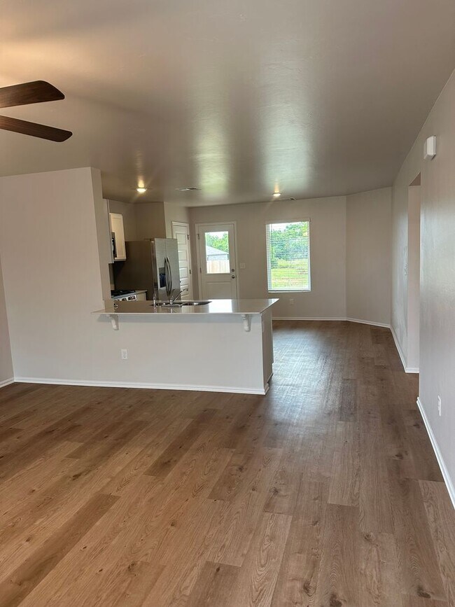 Photo - Pre-Leasing Now! Charming 3-Bedroom, 2-Bath Home in Mustang | Tours Available | Move-In Beginning...
