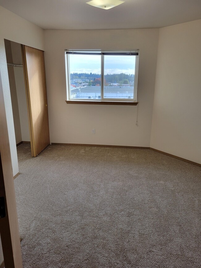 West Ridge Apartments