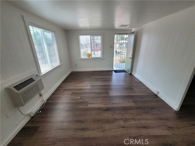 Photo - 825 E G St
