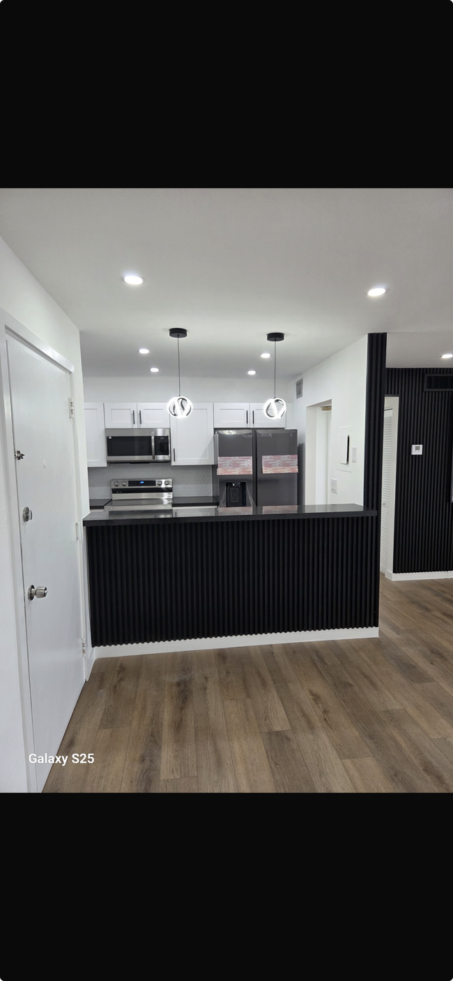 Photo - 10397 N Kendall Dr Unit Kendall Acres