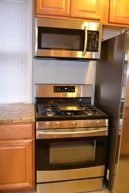 Stainless Steel Stove and Microwave - 6148 Winthrop Ave Unit 2