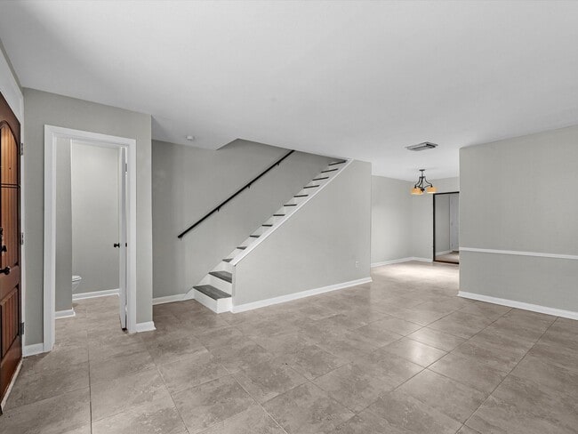 2647 Marilee Ln