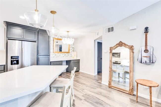 Photo - 2450 Wickersham Ln Unit M1308