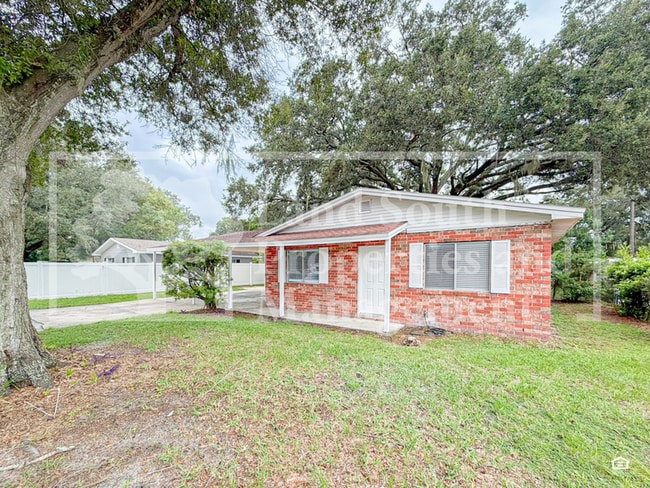 3519 Colleen Dr