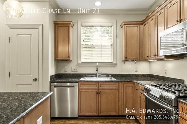 Photo - 2800 Belle Chase Ln