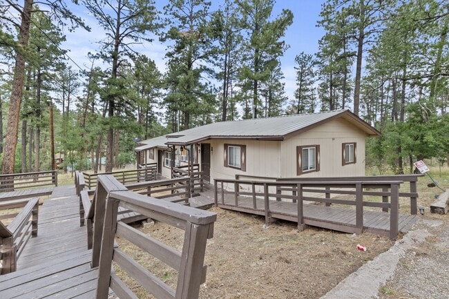 Building Photo - 100 Apache Hills Dr