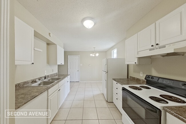 Photo - 5792 Jardin Pl