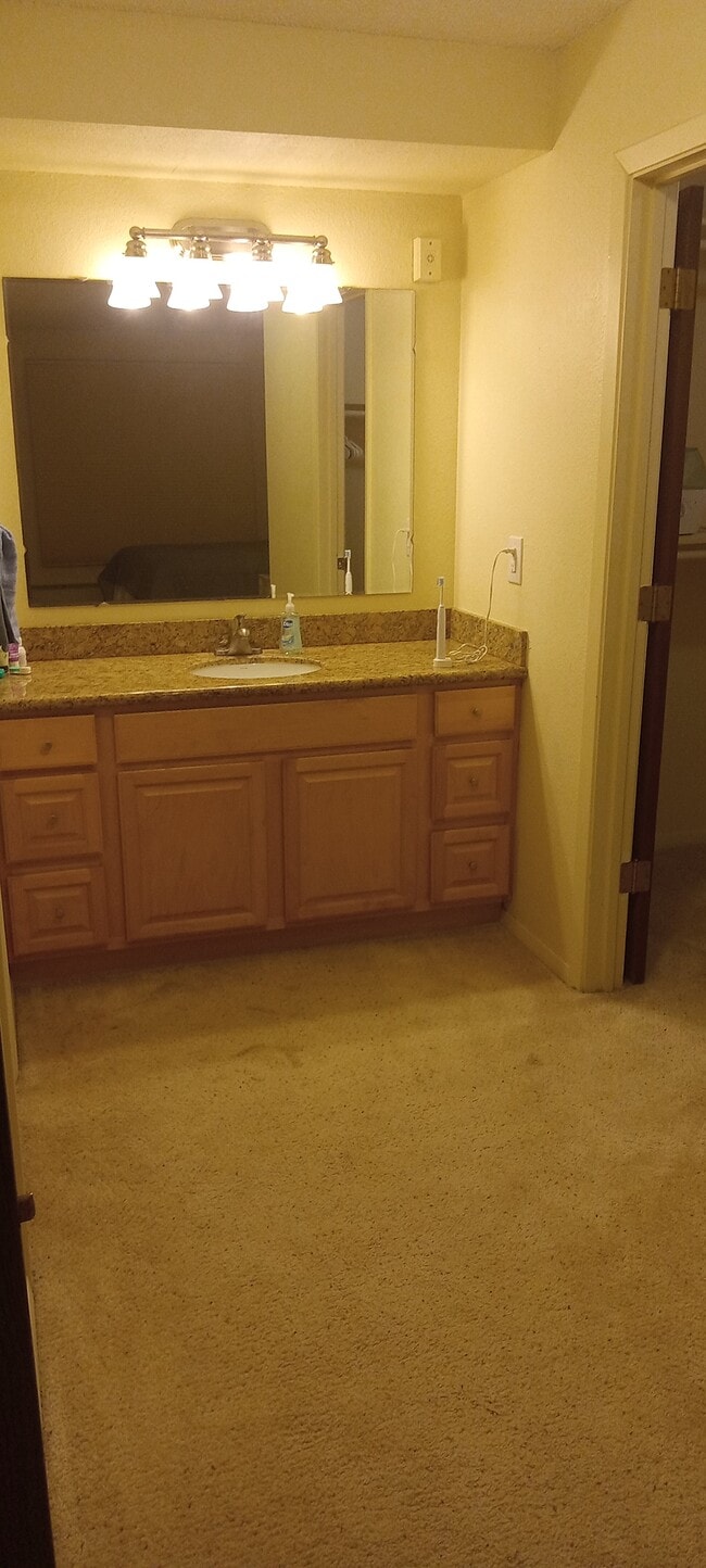 Photo - 1300 W 7th Ave Unit 000