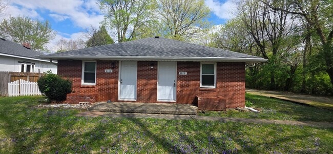 Building Photo - 2112 Rangeline Rd Unit 2112 Rangeline Road-