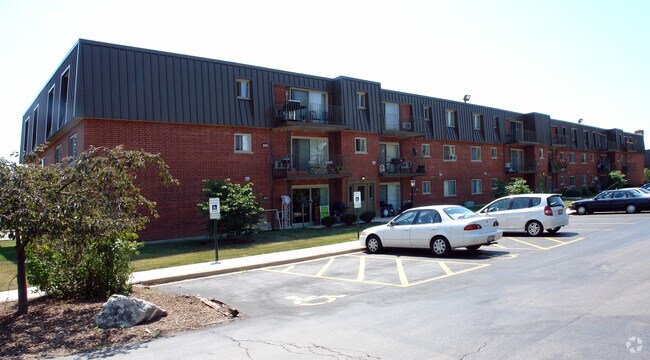 Photo - Fairway Greens Apartments
