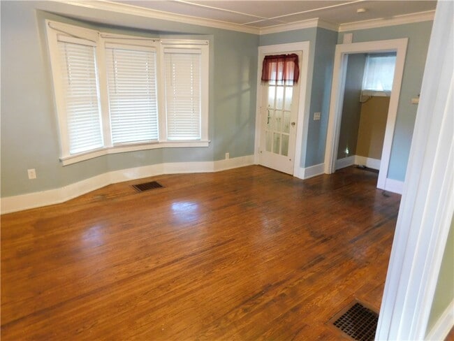 Photo - 125 W High Terrace