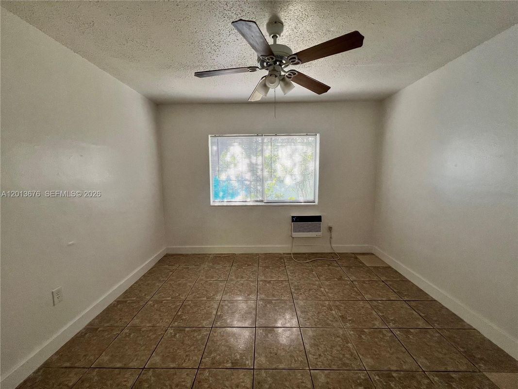 Photo - 5600 NE 1st Ave Unit 2