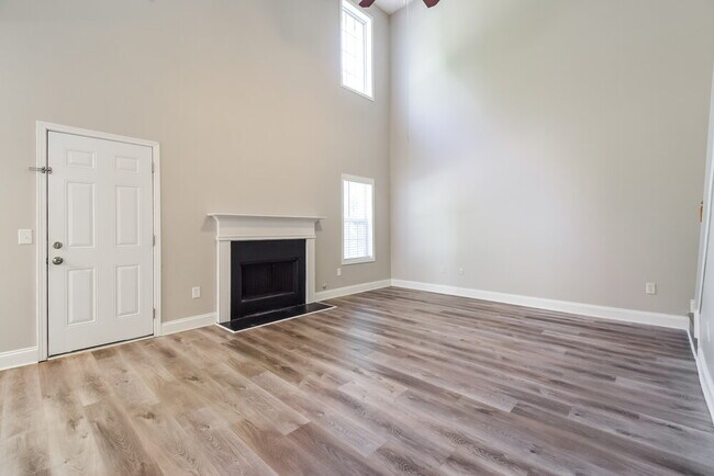 Photo - 4580 Ferncrest Pl