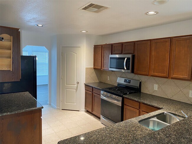 Photo - 4614 Pin Oak Creek Ln