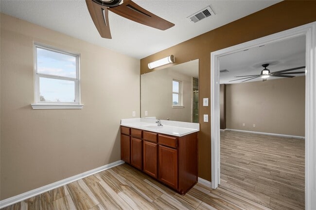 Building Photo - 1843 Garnet Breeze Dr Rental