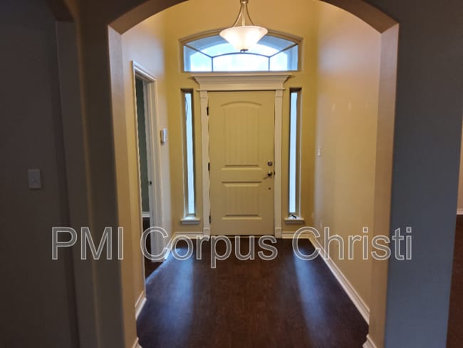 Photo - 4009 Cimarron Lake Dr