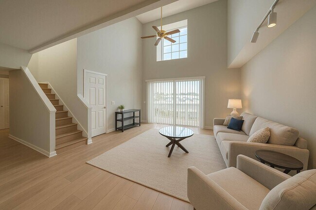 Photo - 1140 University Blvd