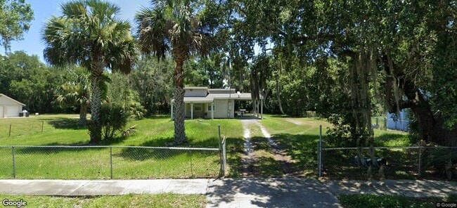 Photo - HUGE fenced yard with updated 2 bedroom Home  CALL Sheila to see 407-687-7900