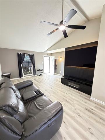 Photo - 420 Timberbend Trail