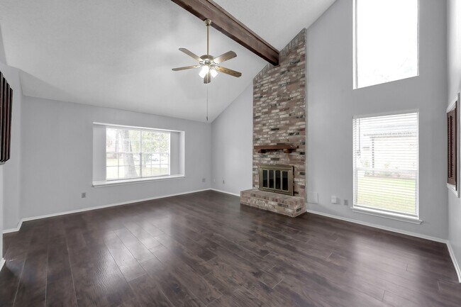 Photo - 35 Maywind Ct