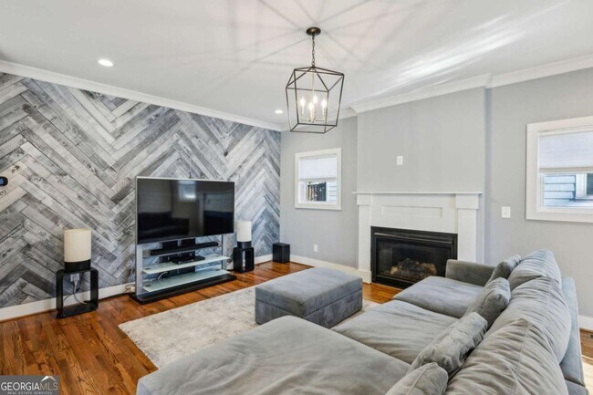 Photo - 1237 Milton Terrace SE