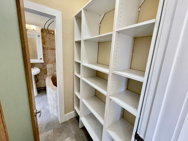 Photo - Morrison Apartments