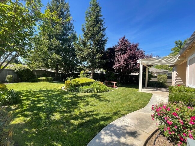 Photo - Senior Community for those 55+ Large 2 bedroom, 2 bath with bonus room!  All modern amenities!