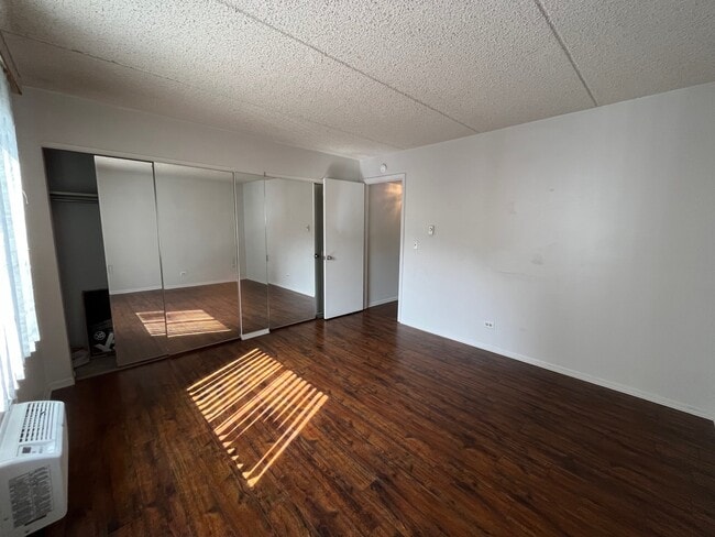 Photo - 1030 Dunlop Ave