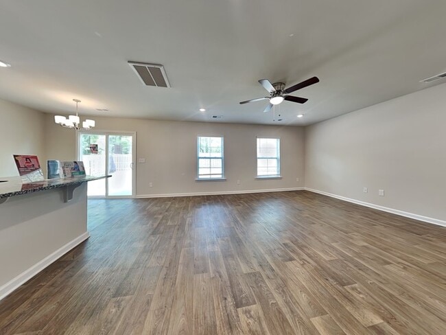 Photo - 480 Blue Garden Wy