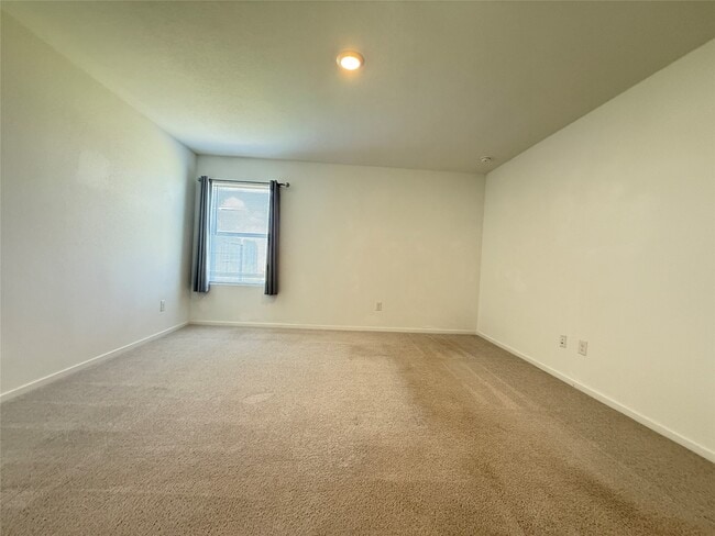 Building Photo - 26746 Prairie Smoke Ln