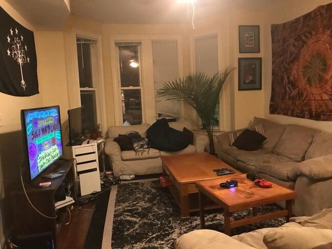 Photo - 731 Parker St Unidad 2