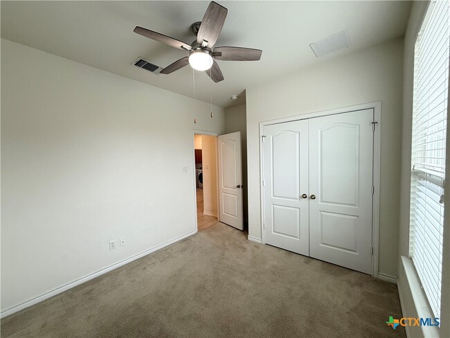 Photo - 2065 Oxbow Cir