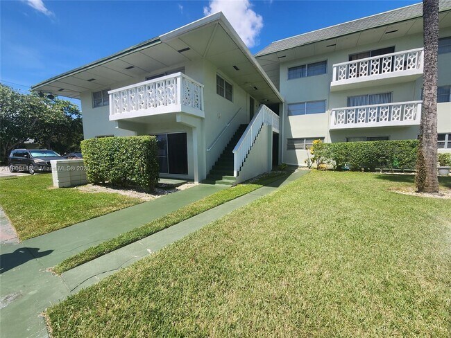 Photo - 4200 NW 3rd Ct Unit 111